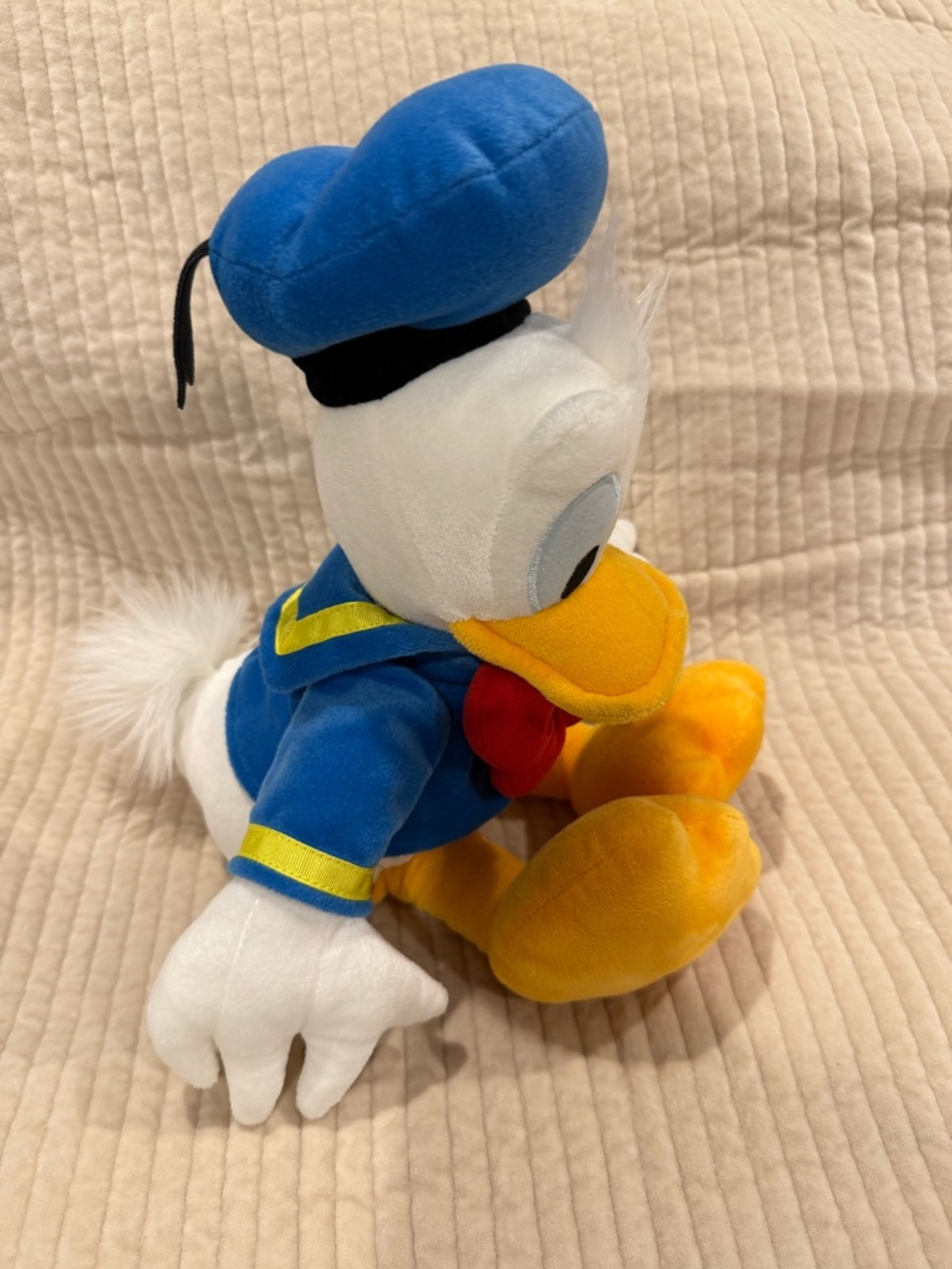 Disney Donald Duck Plush - Blue, Red, Yellow LB002 - Picture 4 of 8